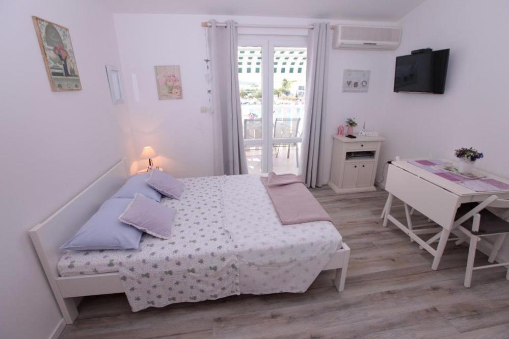 Apartments Luka Rogoznica  Kültér fotó
