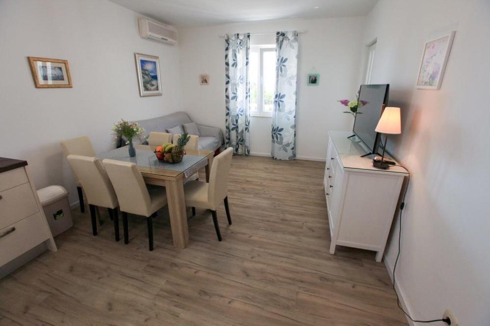 Apartments Luka Rogoznica  Kültér fotó