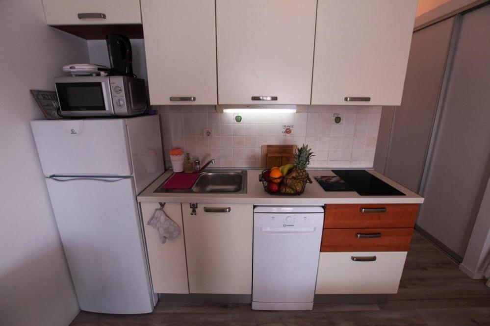 Apartments Luka Rogoznica  Kültér fotó