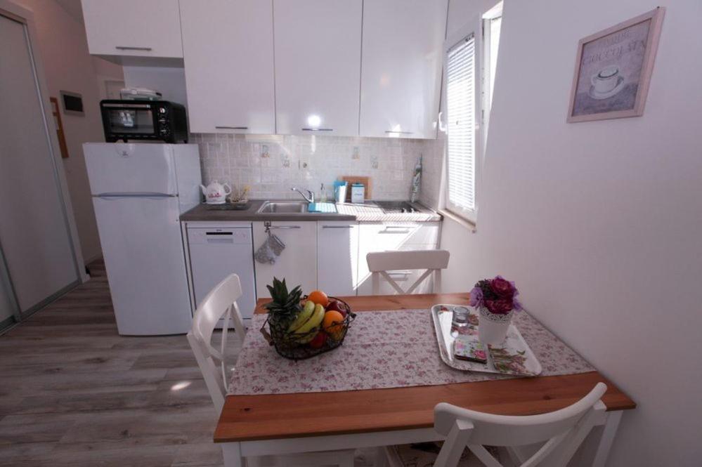 Apartments Luka Rogoznica  Kültér fotó