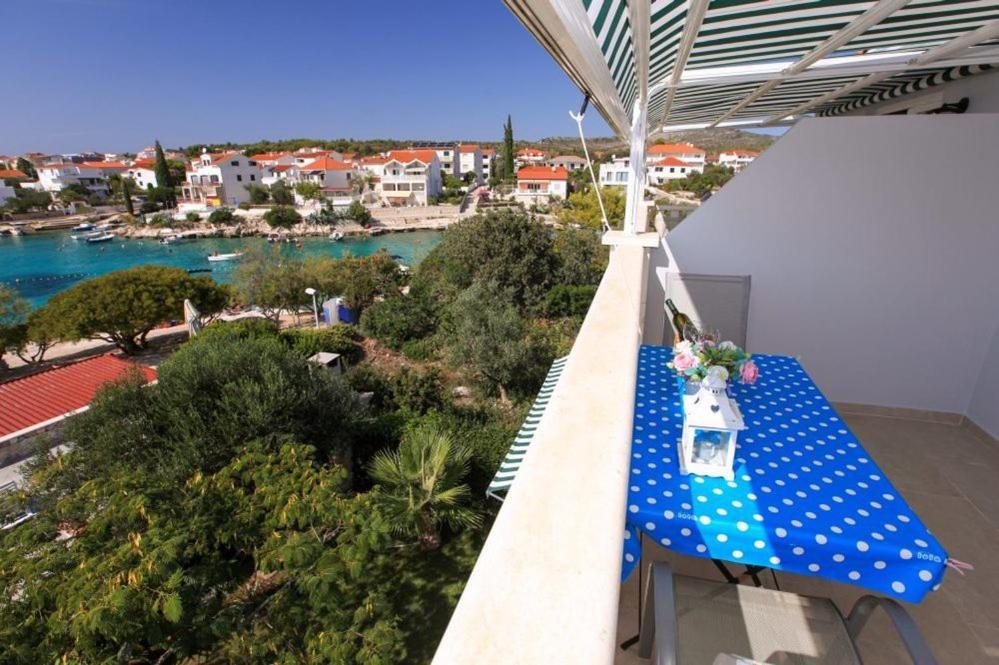 Apartments Luka Rogoznica  Kültér fotó