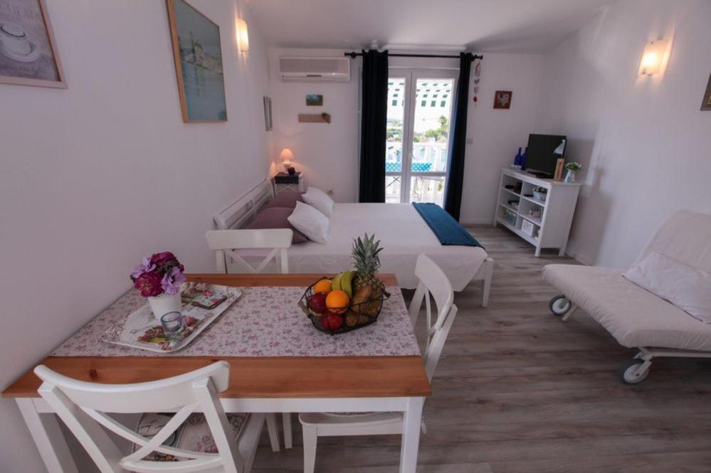 Apartments Luka Rogoznica  Kültér fotó